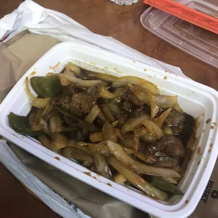 Love me some beef chow fun! :D (bit greasy but tastes good!)