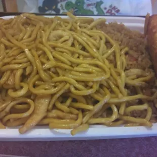 Chicken lo mein