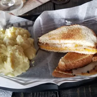 Turkey Melt w/potato salad