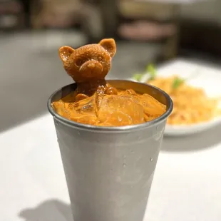 Bear milk tea (Thai milk tea)
