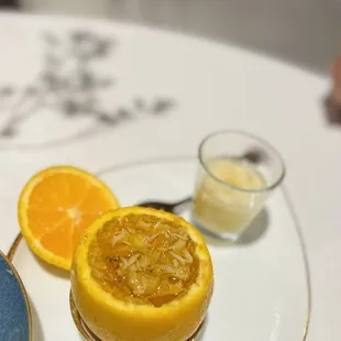 Crab meat in the steamed orange