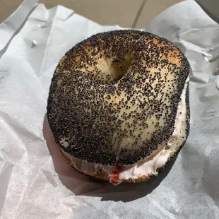 Poppyseed bagel w strawberry cream cheese