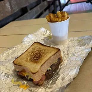 Patty melt w/ fries