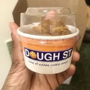 28/03/2022 -- Peanut Butter Cookie Dough ($4) -- Goldie's Donuts &amp; Bakery