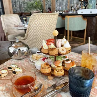 Afternoon tea (weekends only)