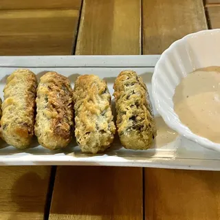 Gimmari (Crispy seaweed rolls, 7pcs)