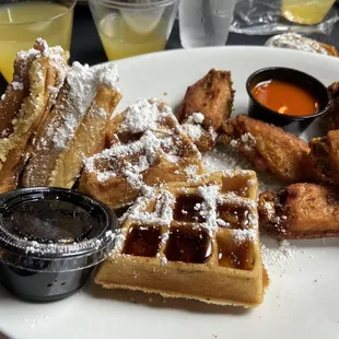 Sunday brunch: Chicken and Waffles