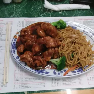General Tsos Chicken and Vegetable Lo Mein (Noodles)