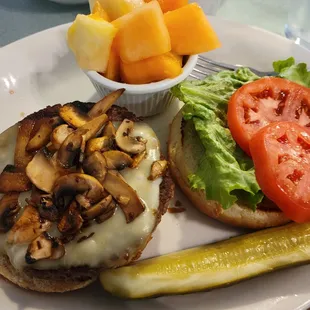 Goldy&apos;s serves up some dope-ass burgers...