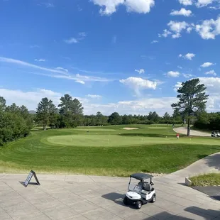 Beautiful late Saturday afternoon at the golf course: You can enjoy this view from the restaurant!!