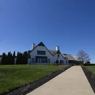 Clubhouse Front