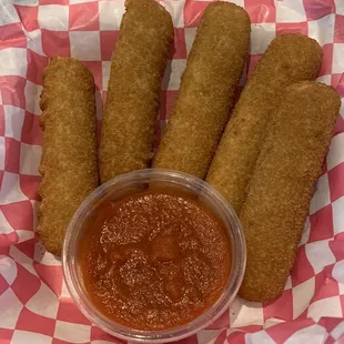 5 Piece Mozzarella Sticks