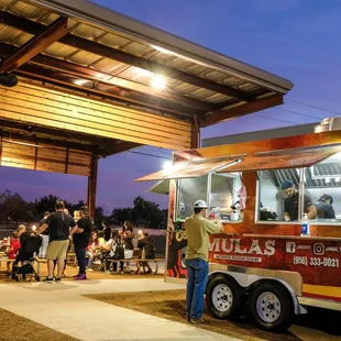 a food truck at night