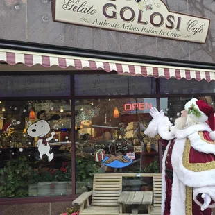 Santa is visiting Golosi Gelato.