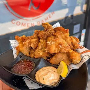 chicken wings and fried chicken, food