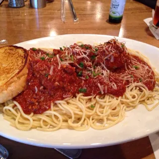 Spaghetti with Meatballs and Meat Sauce