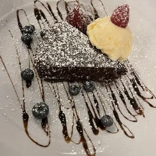 Flourless chocolate cake