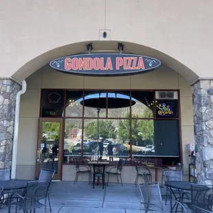 Gondola Pizza