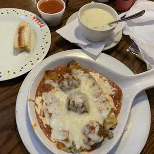 Baked Cannelloni with Meatballs and Broccoli Soup