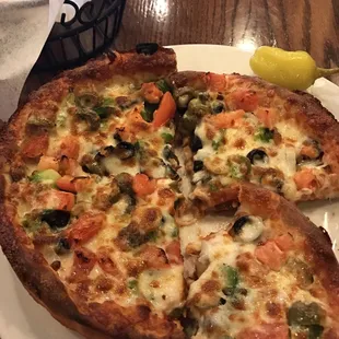 Personal size veggie pizza