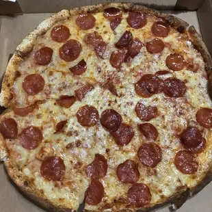 Large pepperoni pizza