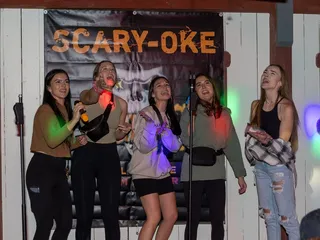 Screams Halloween Theme Park