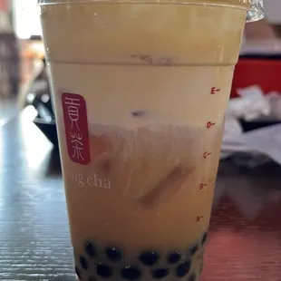 I think the crime brûlée caramel black tea is my new favorite drink... of all time??