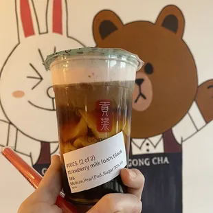 Strawberry Milk Foam Black Tea