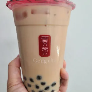 Medium pearl milk tea - 3/2023
