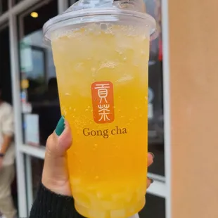 Sparkling passion fruit tea with coconut jelly! Delicious!