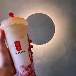 Creme Brulee Strawberry Latte