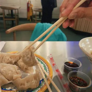 Boiled chive dumplings
