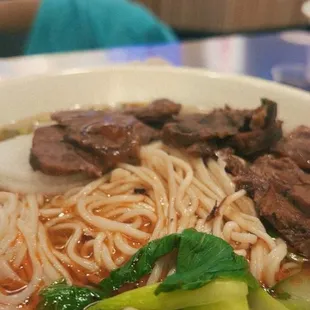 Spicy base, beef pulled thin noodles