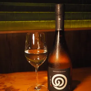 HONJOZO MUROKA NAMA GENSHU: You&apos;ll first taste its freshness and a fun set of fruity aromas follow.