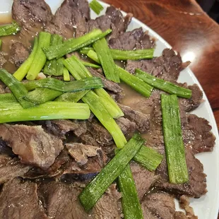 맛있는  수육.. 막국수랑 궁합이...