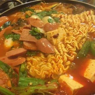 Spicy Bu Dae Jeegeh