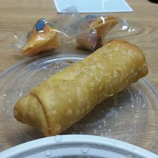 Shrimp egg roll