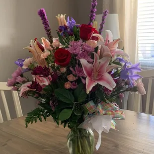 Gorgeous arrangement for the mother to be!  And for her Mother-in-law (my friend) also, who was visiting.