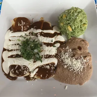 Enchiladas Con Mole