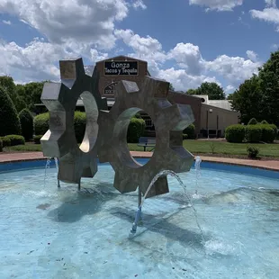 The fountain outside. A lovely day.