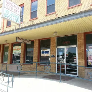 Gonzales Food Mkt &amp; BBQ