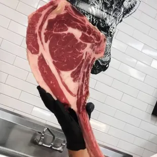 Tomahawk Steak