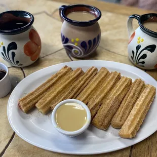 Café de la Olla and Churros best to have in a family own business on a chilly Sunday.