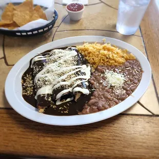 Chicken Enchiladas de Mole