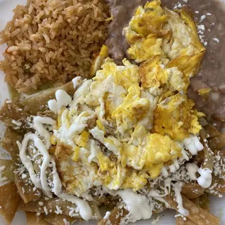 Chilaquiles with eggs