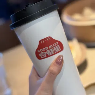 Osmanthus Oolong Silky Milk Tea 最少糖 Minimum Sugar 正常冰 Regular Ice