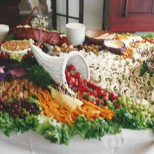 aram rolls; veggies, brie cheese