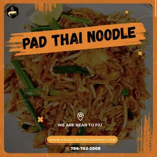 Pad Thai Noodles with Chicken