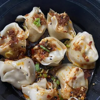 Sour Spicy Pork Gyoza Soup (8)pieces