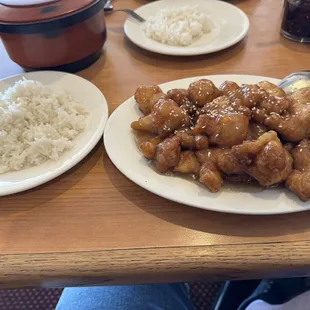 Sesame chicken, white rice, diet coke